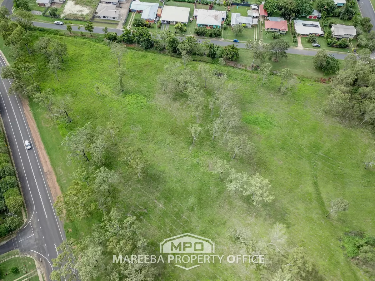 2-18 Haren Street, Mareeba, QLD, Mareeba - Thumbnail 4