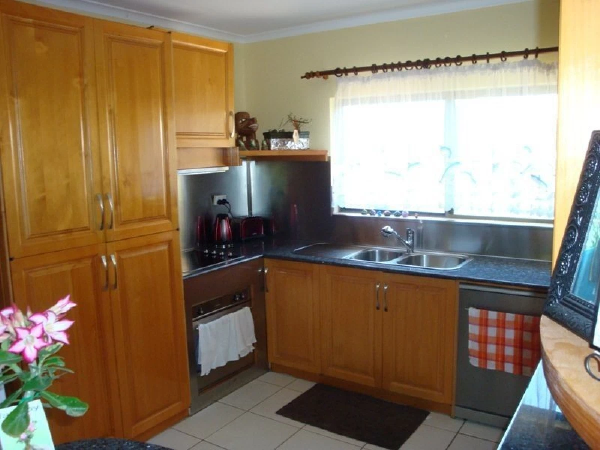 6 Haines Close, Mareeba, QLD, Mareeba - Thumbnail 5