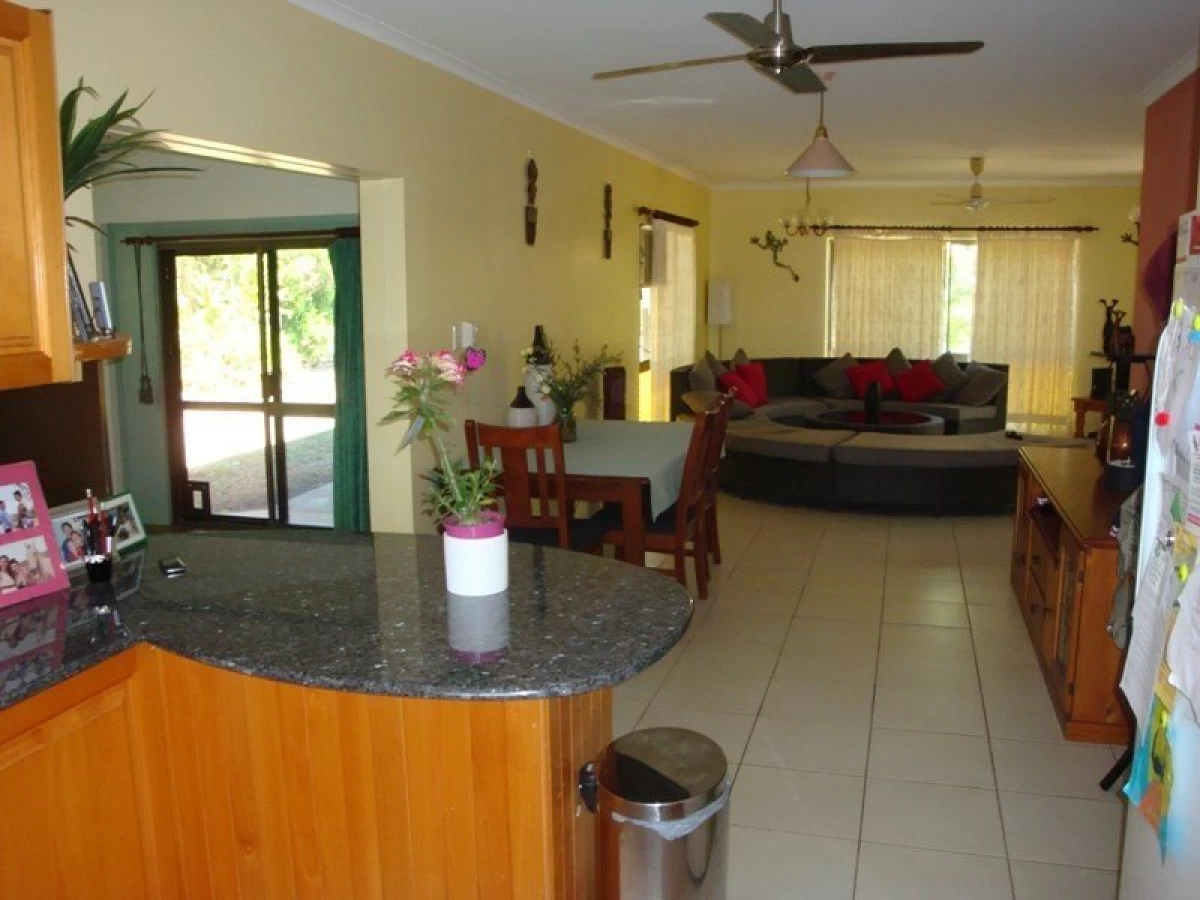 6 Haines Close, Mareeba, QLD, Mareeba - Thumbnail 7