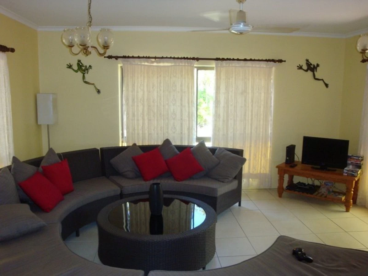 6 Haines Close, Mareeba, QLD, Mareeba - Thumbnail 8