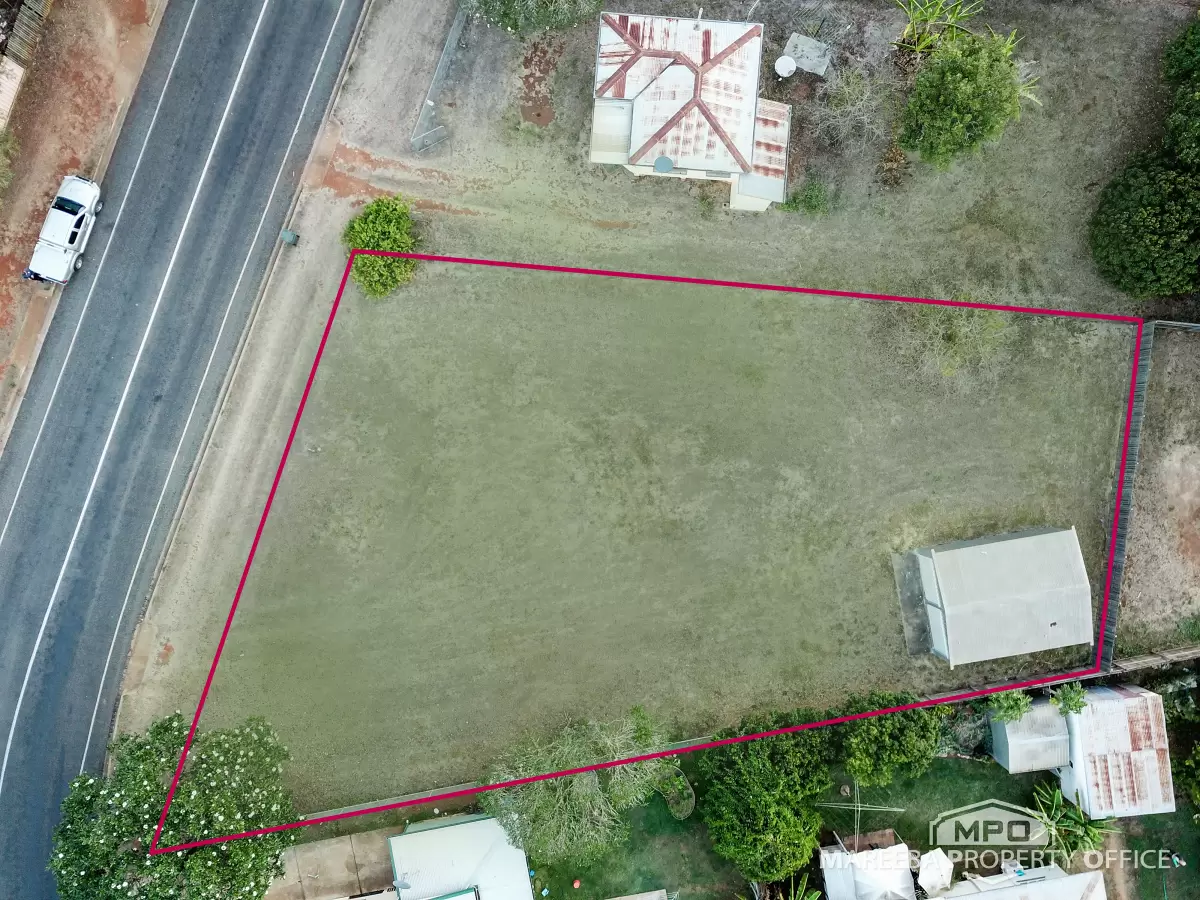 38 Doyle Street, Mareeba, QLD, Mareeba - Thumbnail 3