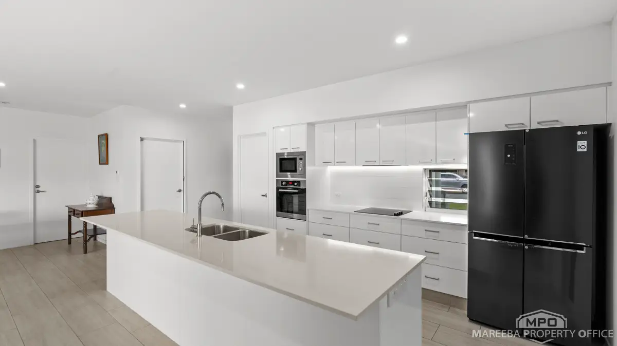 41 Karobean Drive, Mareeba, QLD, Mareeba - Thumbnail 2