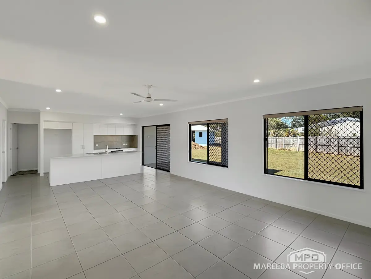 28 Summer Street, Mareeba, QLD, Mareeba - Thumbnail 3