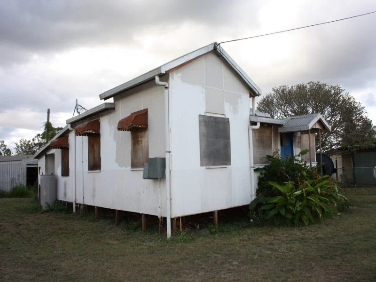 38 Doyle Street, Mareeba, QLD, Mareeba - Thumbnail 3