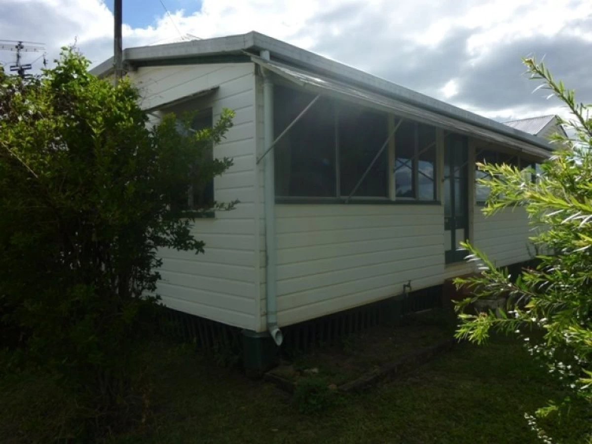 232 Walsh Street, Mareeba, QLD, Mareeba - Thumbnail 3
