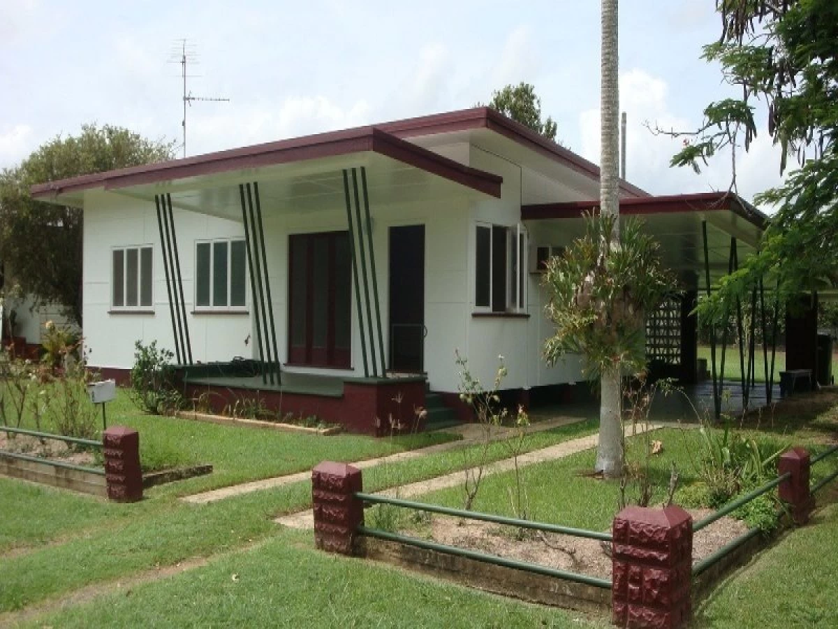8 Kenneally Road, Mareeba, QLD, Mareeba - Thumbnail 2