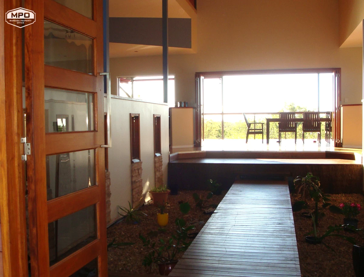 129 Coronet Drive, Mareeba, QLD, Mareeba - Thumbnail 5