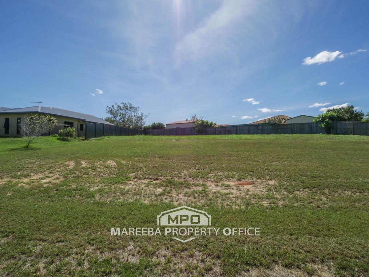 6 Peluchetti Place, Mareeba, QLD, Mareeba - Thumbnail 2