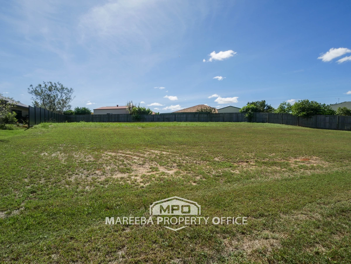 6 Peluchetti Place, Mareeba, QLD, Mareeba - Thumbnail 4