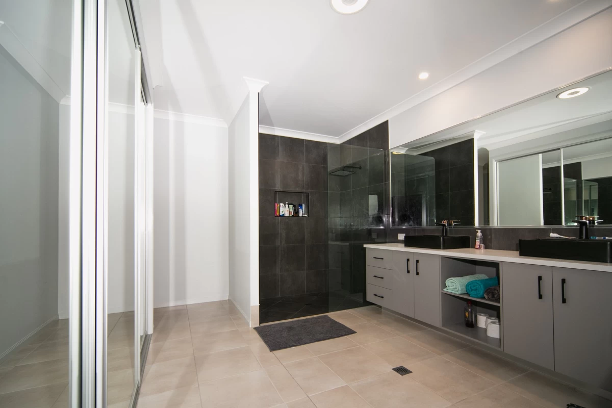 10 Riverlands Drive, Mareeba, QLD, Mareeba - Thumbnail 6