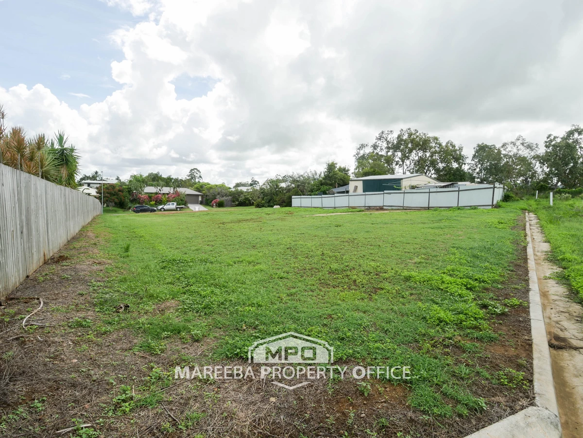 8 Damien Street, Mareeba, QLD, Mareeba - Thumbnail 4