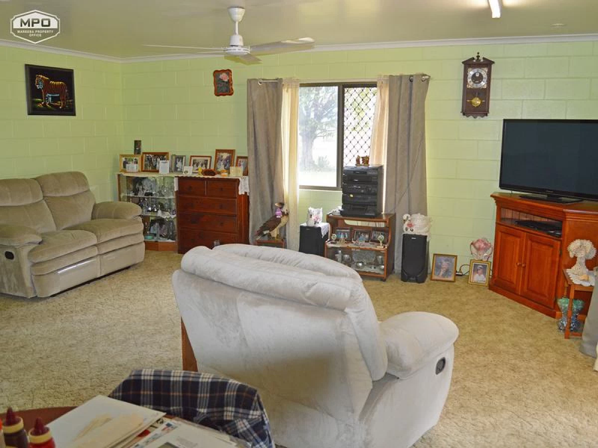 109 Coolamon Close, Mareeba, QLD, Mareeba - Thumbnail 3