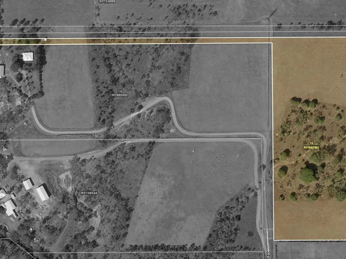 141 Martin Road, Mareeba, QLD, Mareeba - Thumbnail 2