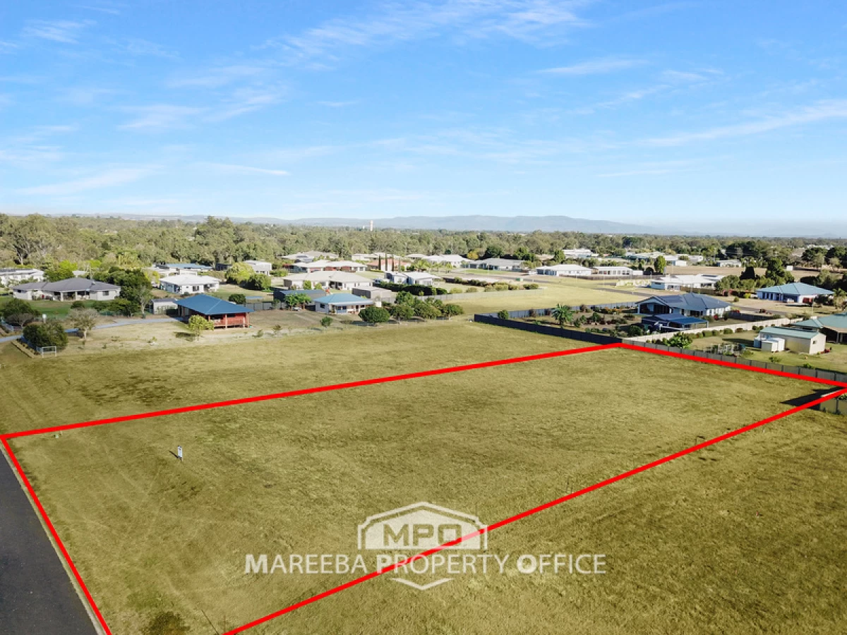 15 Parklands Circuit, Mareeba, QLD, Mareeba - Thumbnail 3