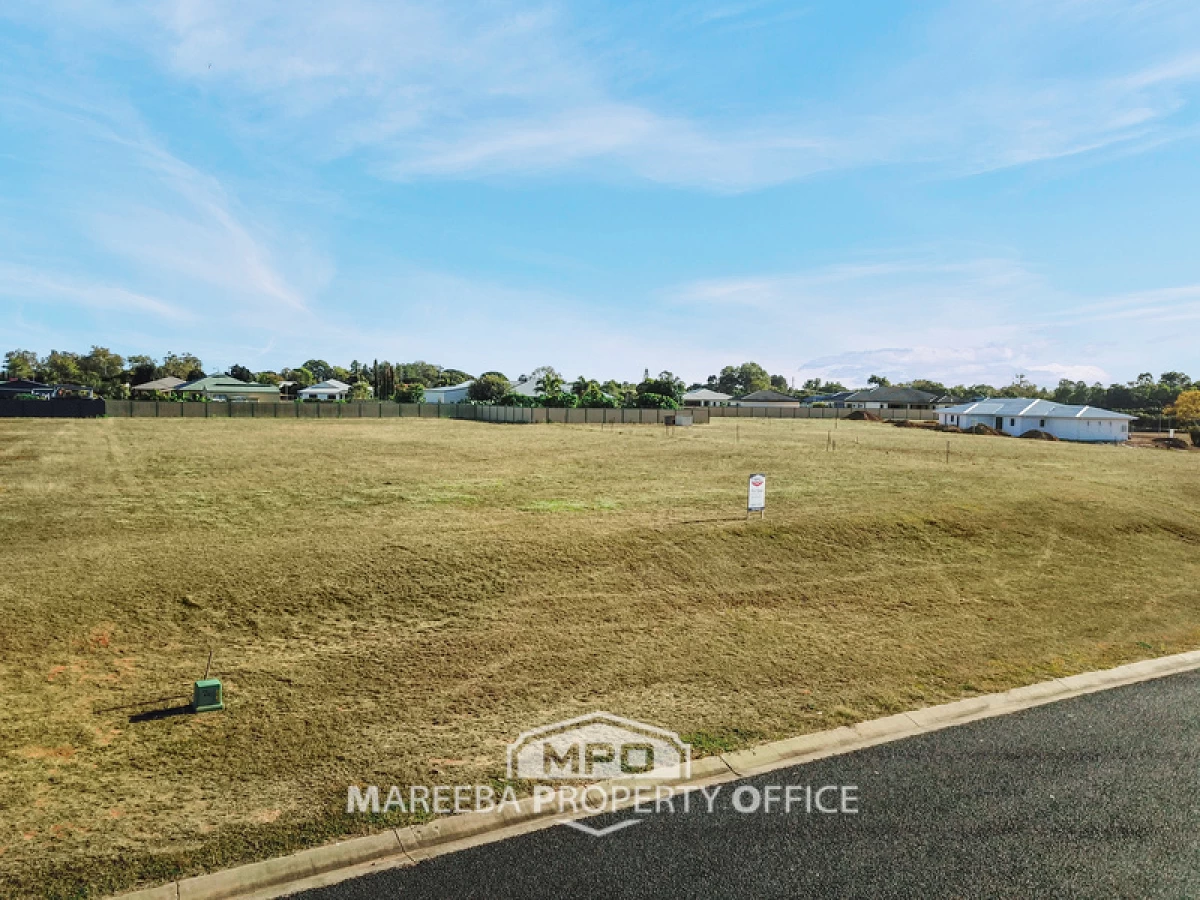 15 Parklands Circuit, Mareeba, QLD, Mareeba - Thumbnail 5