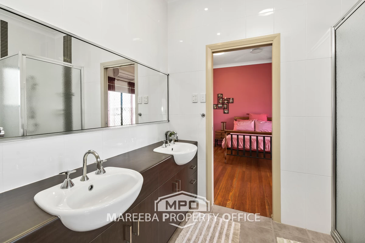 16 Maria Close, Mareeba, QLD, Mareeba - Thumbnail 8