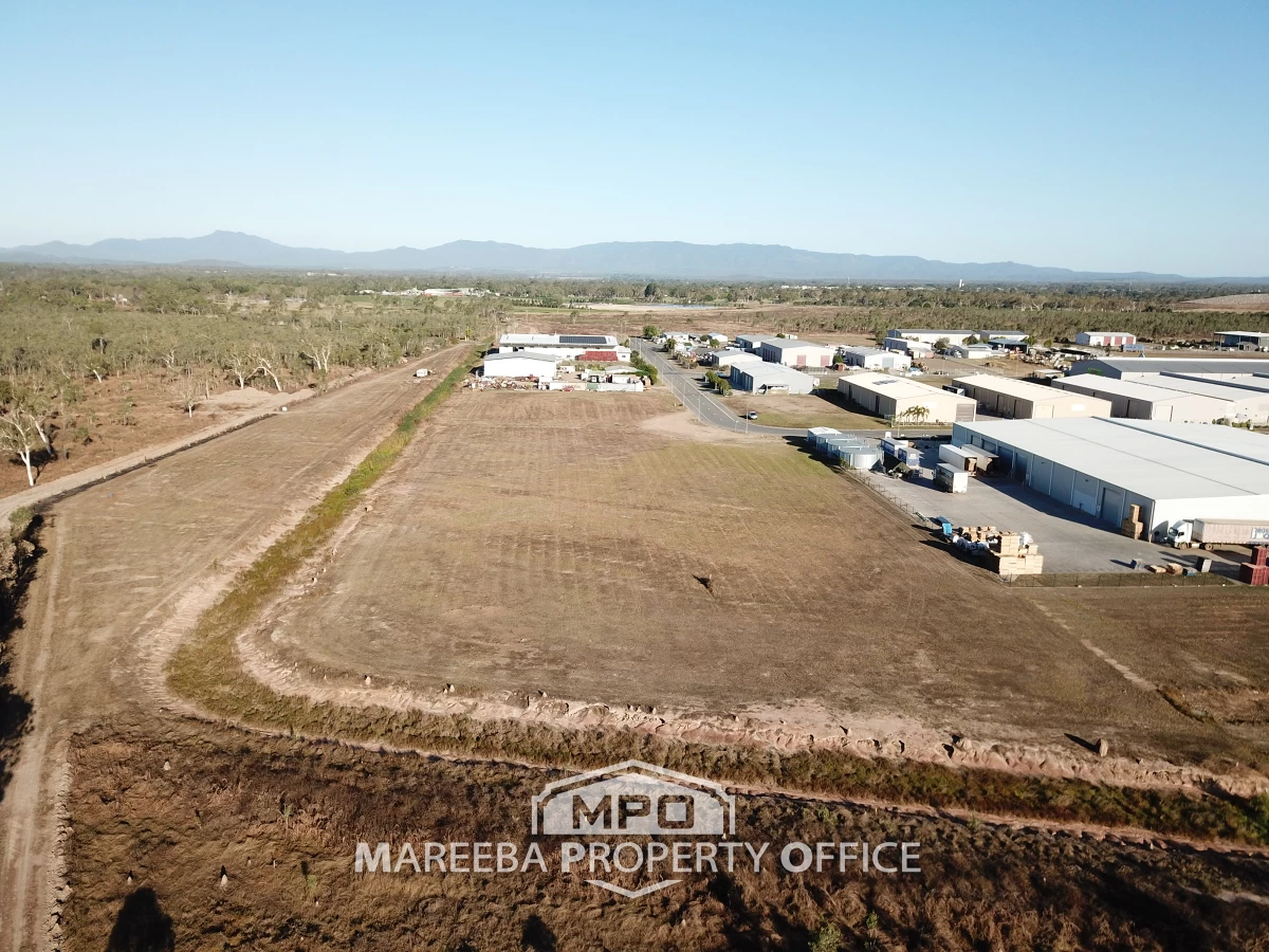 16 Thora Cleland Drive, Mareeba, QLD, Mareeba - Thumbnail 3