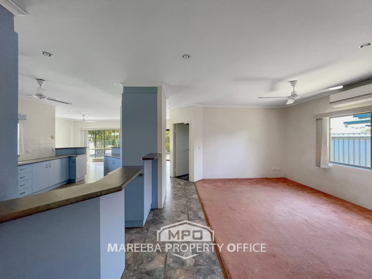 11 Ceola Drive, Mareeba, QLD, Mareeba - Thumbnail 4