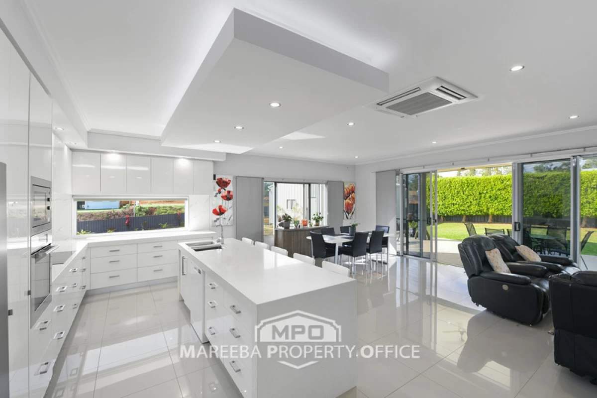 10 Antonio Drive, Mareeba, QLD, Mareeba - Thumbnail 5