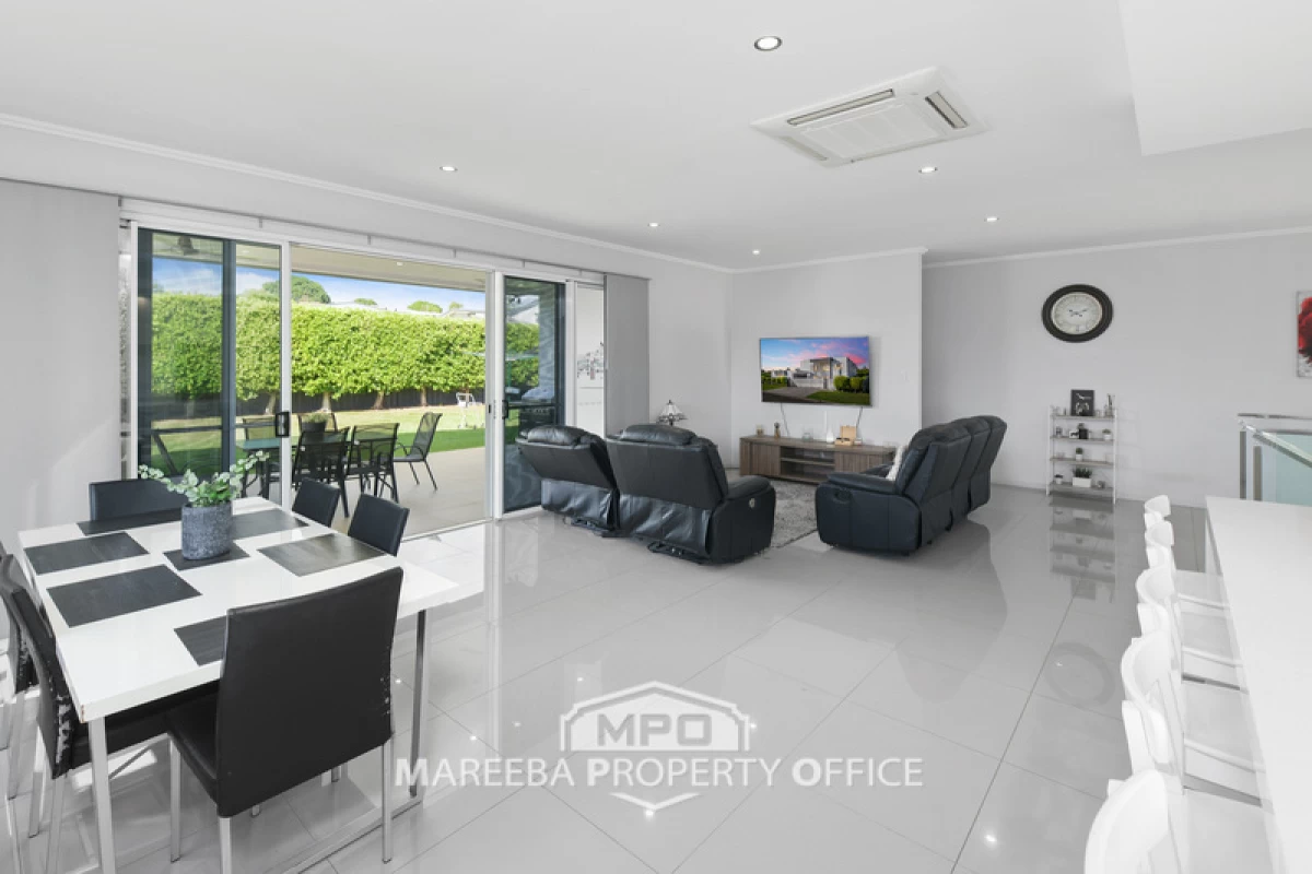 10 Antonio Drive, Mareeba, QLD, Mareeba - Thumbnail 7