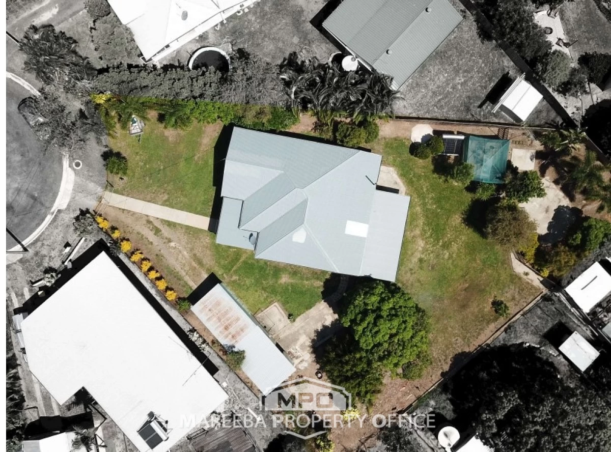 4 Trevarthan Close, Mareeba, QLD, Mareeba - Thumbnail 2