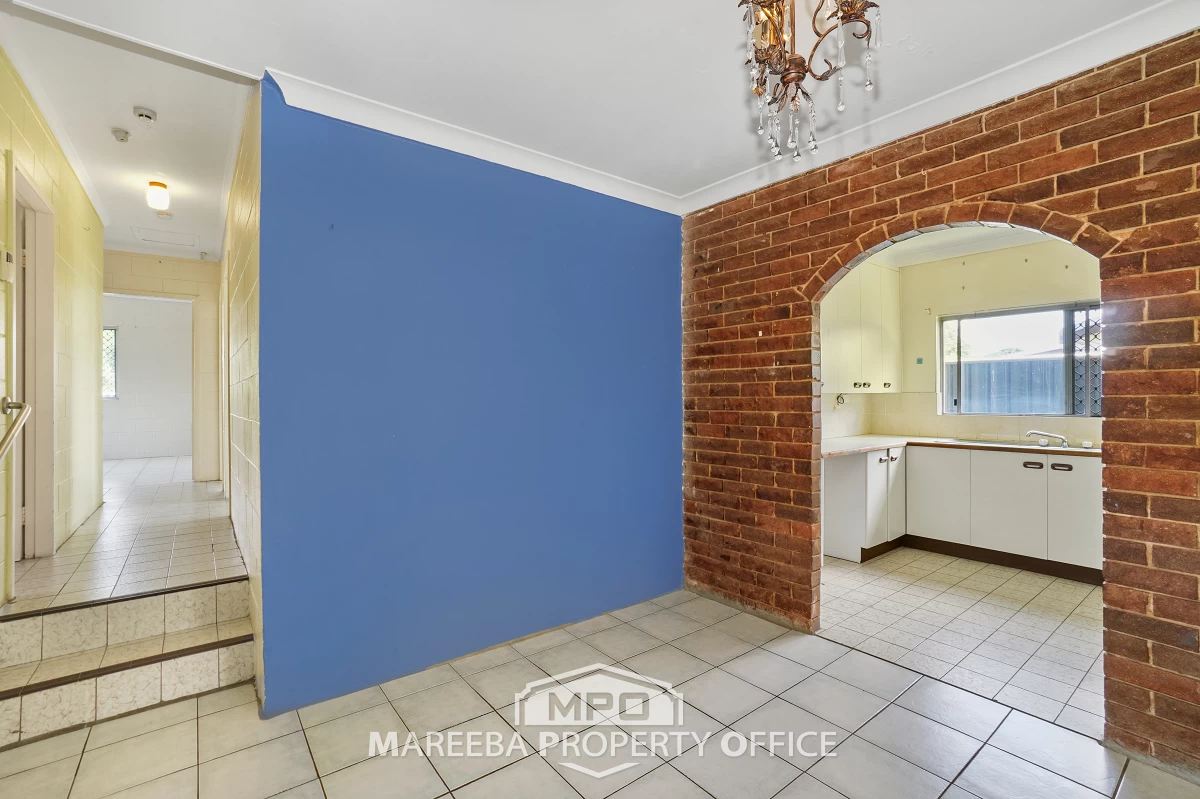 17 Robins Street, Mareeba, QLD, Mareeba - Thumbnail 3