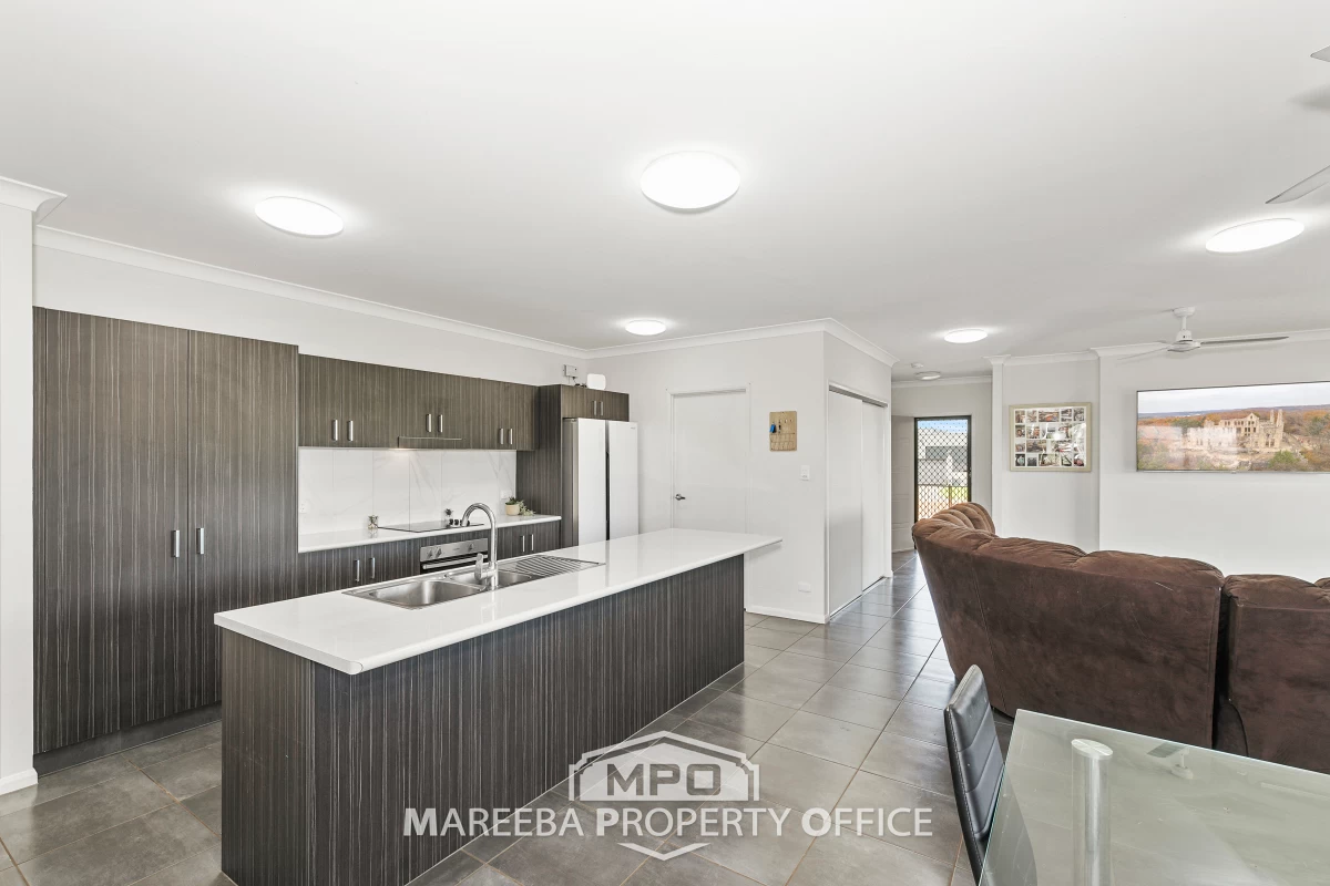 5 Norman Street, Mareeba, QLD, Mareeba - Thumbnail 3