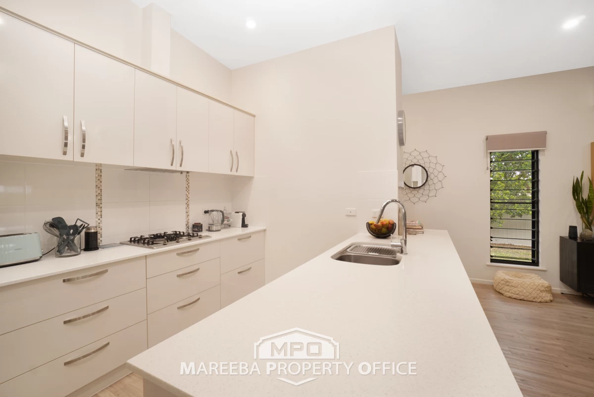 31 Mirrabook Avenue, Mareeba, QLD, Mareeba - Thumbnail 4