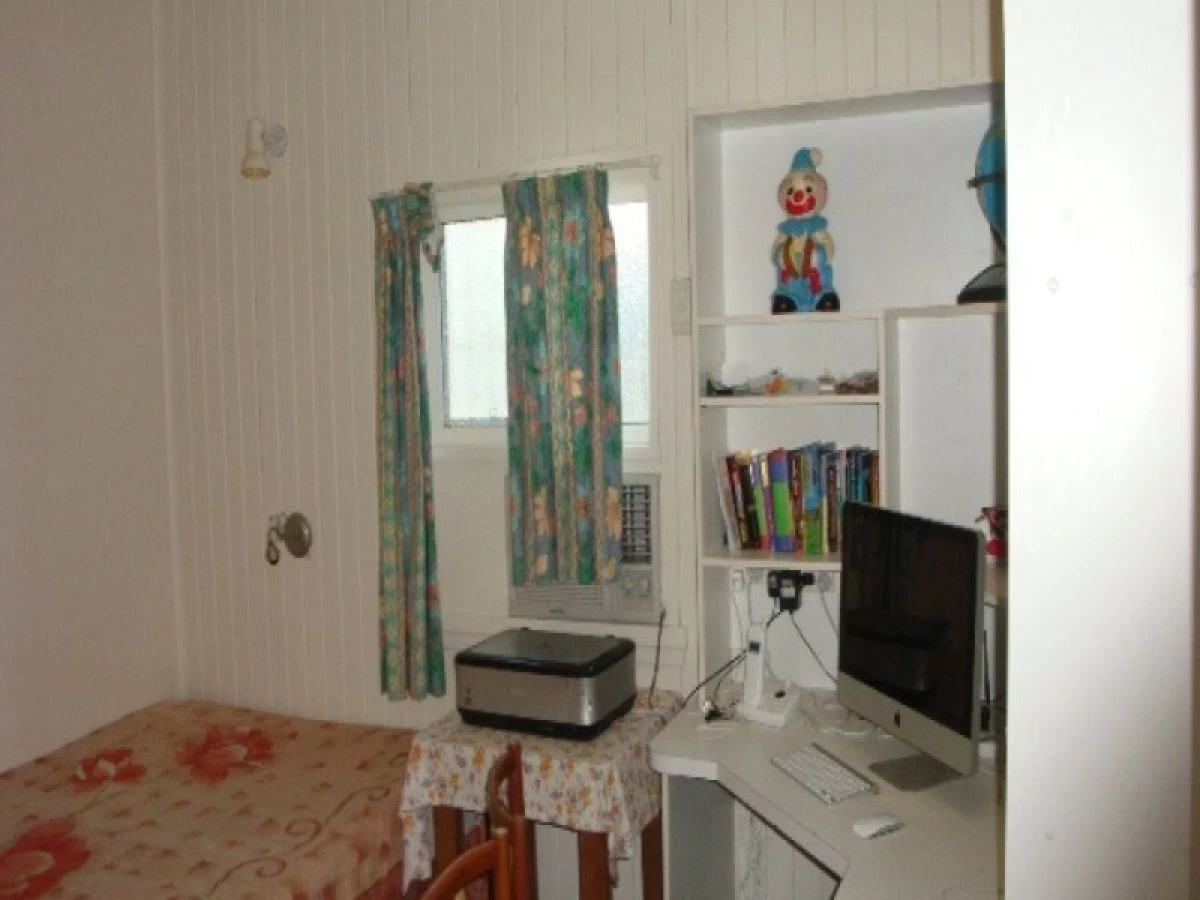 27 Robins Street, Mareeba, QLD, Mareeba - Thumbnail 5