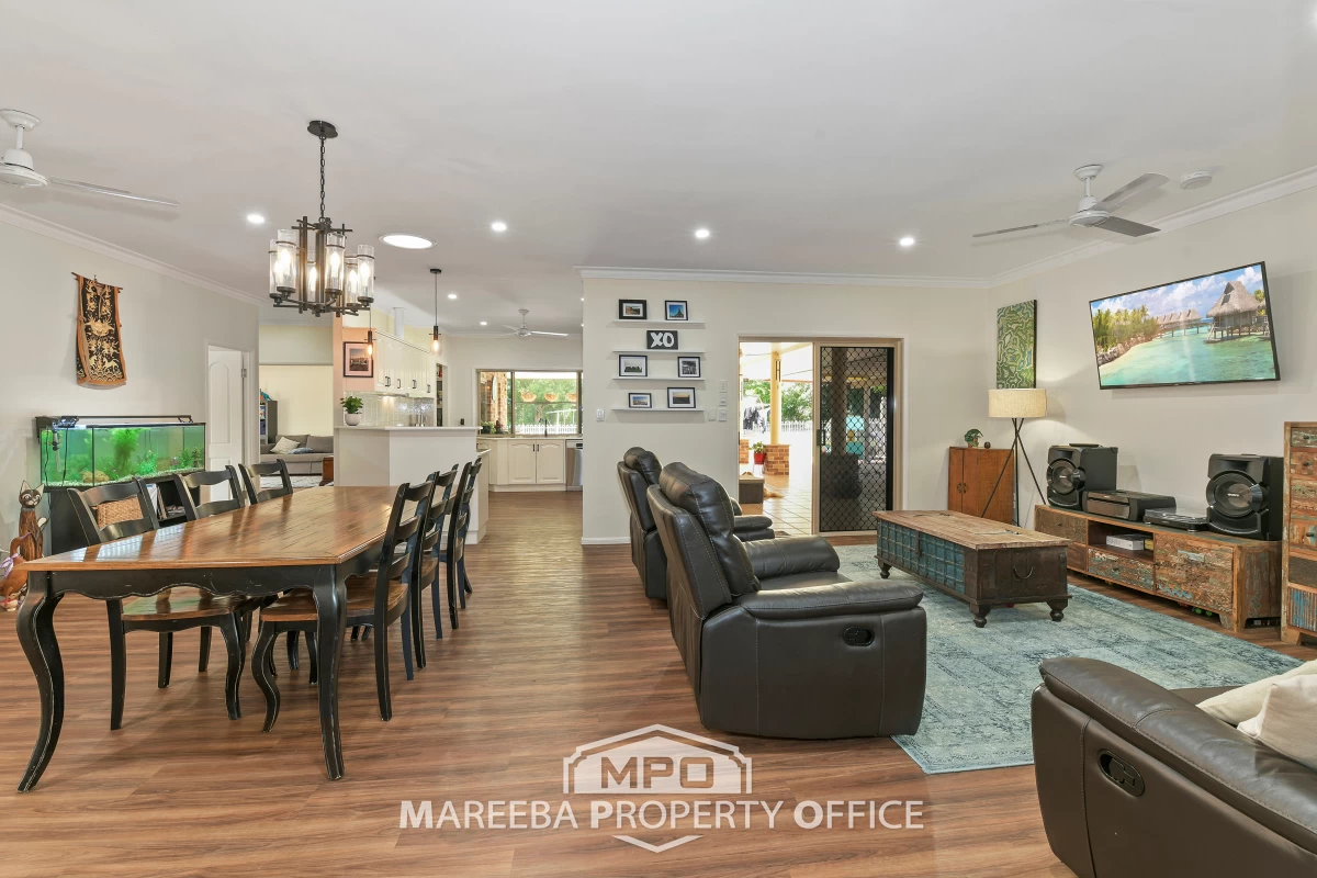 19 Owens Street, Mareeba, QLD, Mareeba - Thumbnail 4