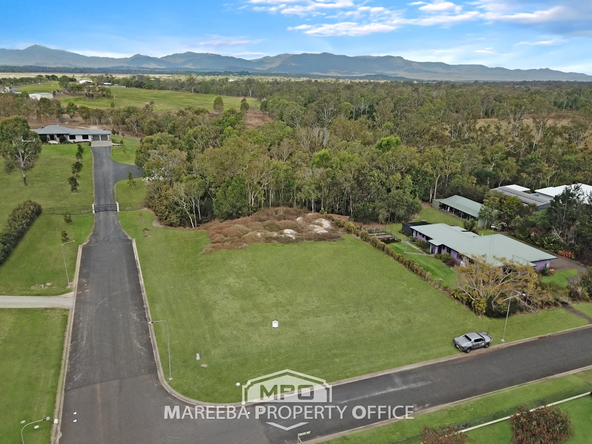 32 Parklands Circuit, Mareeba, QLD, Mareeba - Thumbnail 4