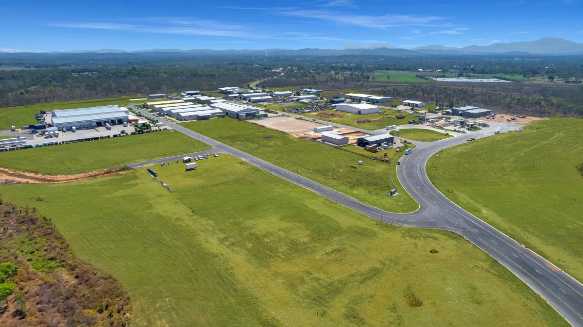 23 Effley Street, Mareeba, QLD, Mareeba - Thumbnail 2