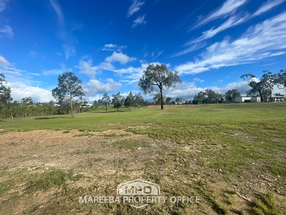 4 Country Road, Mareeba, QLD, Mareeba - Thumbnail 2