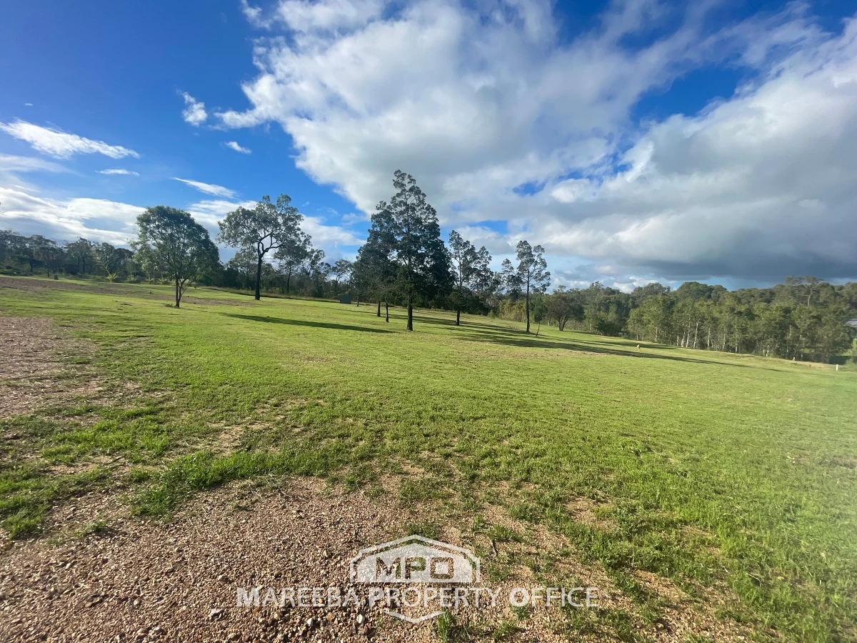 5 Country Road, Mareeba, QLD, Mareeba - Thumbnail 2