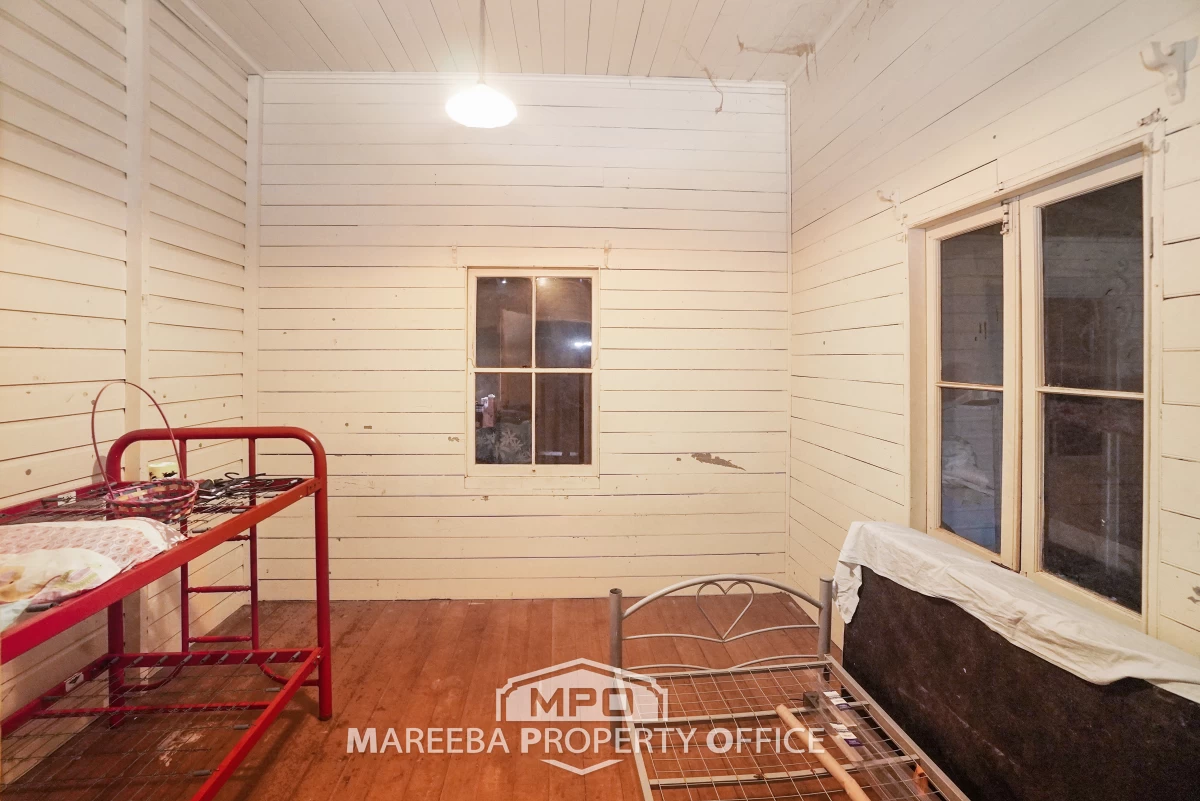 12 Starcke Street, Mareeba, QLD, Mareeba - Thumbnail 4