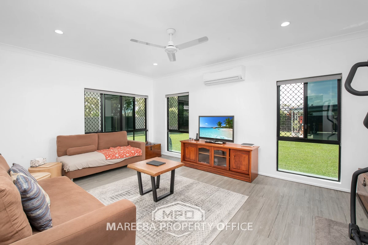 4 Amaroo Drive, Mareeba, QLD, Mareeba - Thumbnail 2