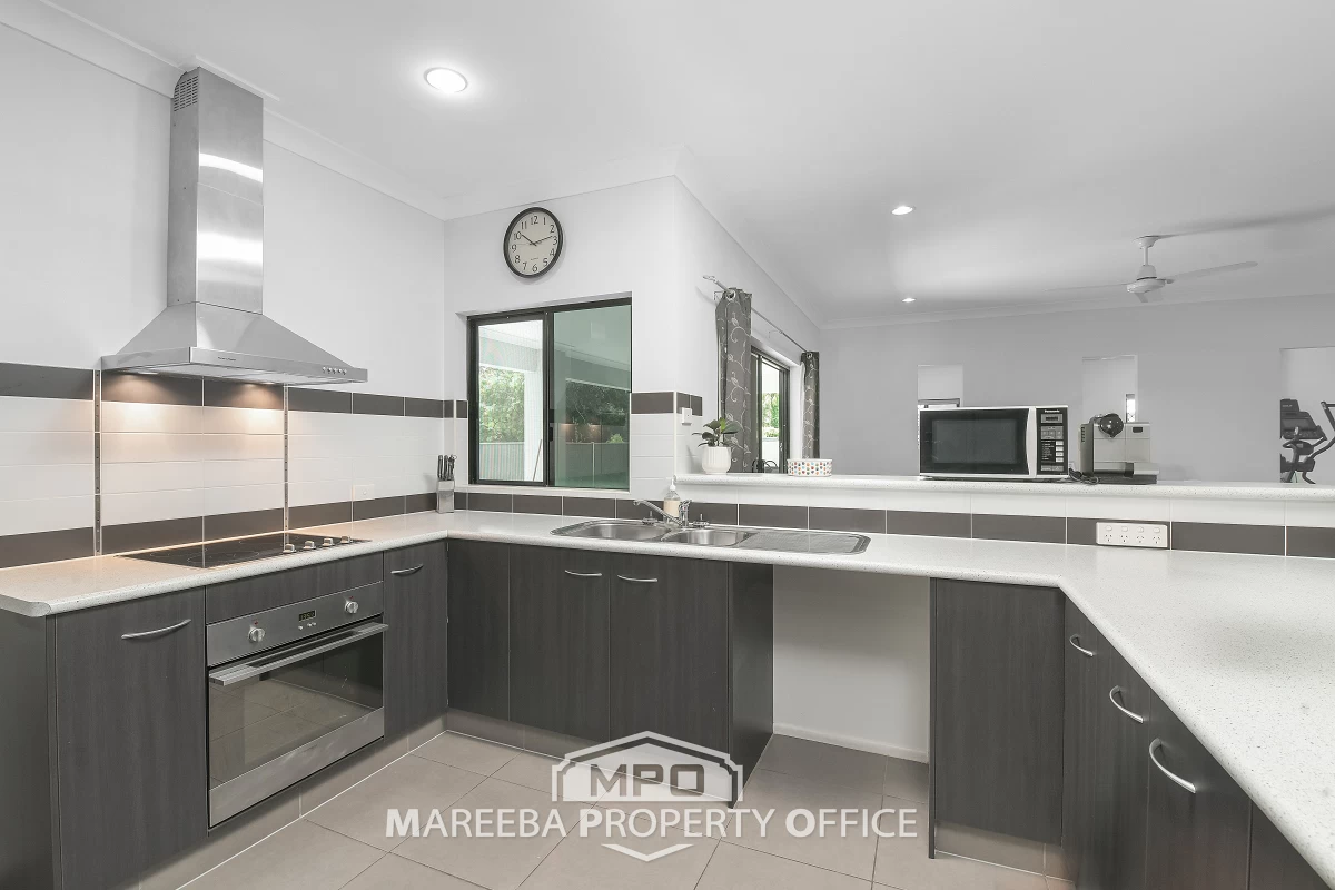 4 Amaroo Drive, Mareeba, QLD, Mareeba - Thumbnail 3