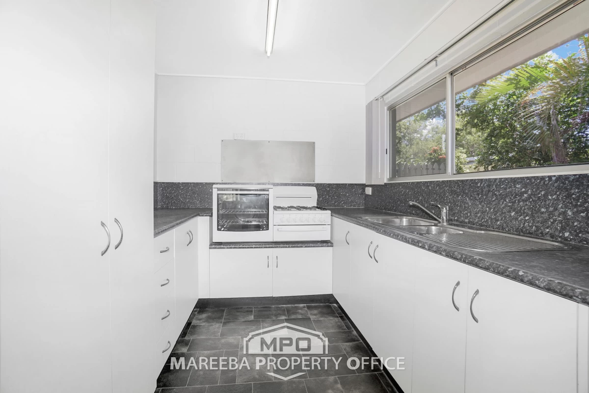 10 Rains Street, Mareeba, QLD, Mareeba - Thumbnail 4