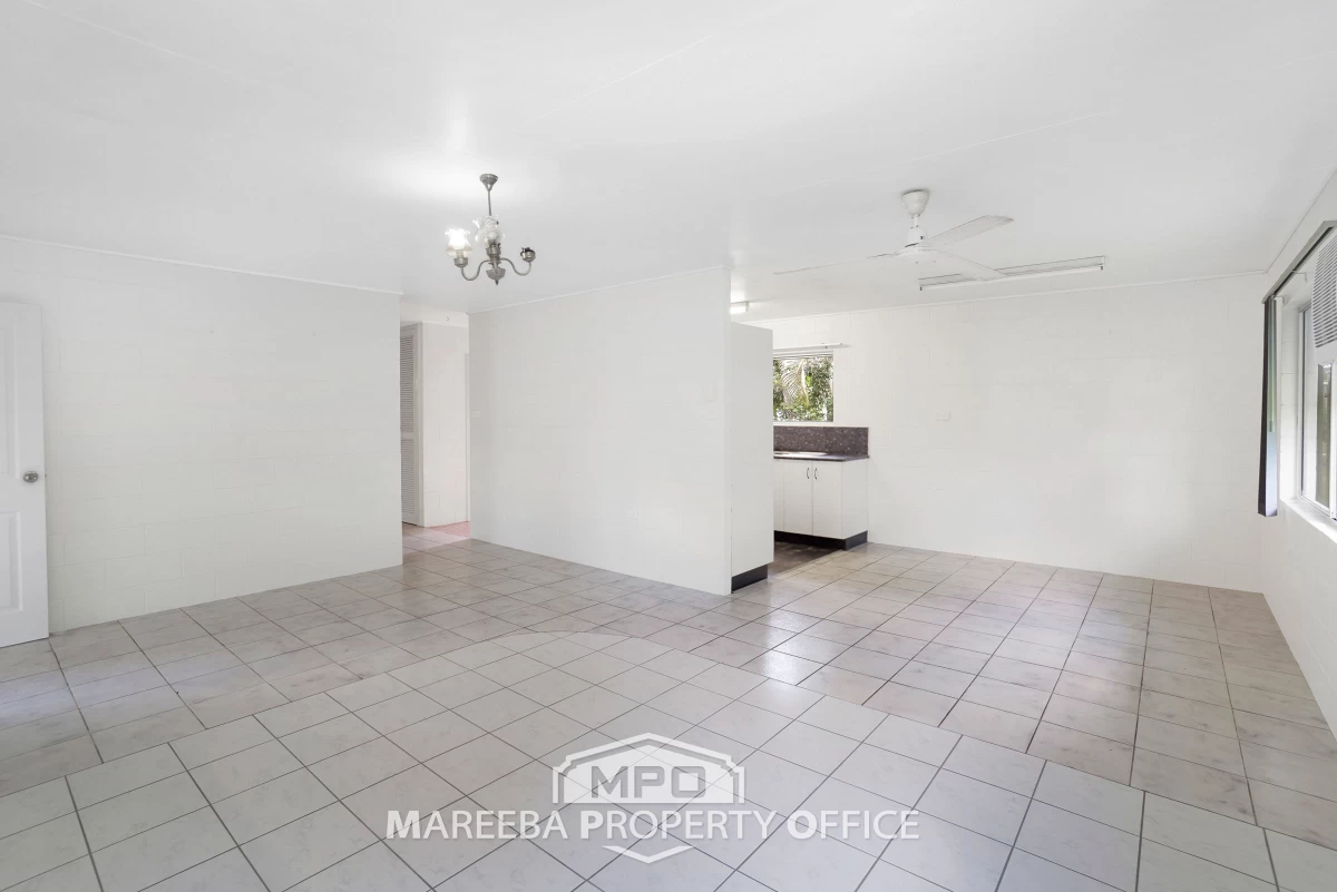 10 Rains Street, Mareeba, QLD, Mareeba - Thumbnail 5