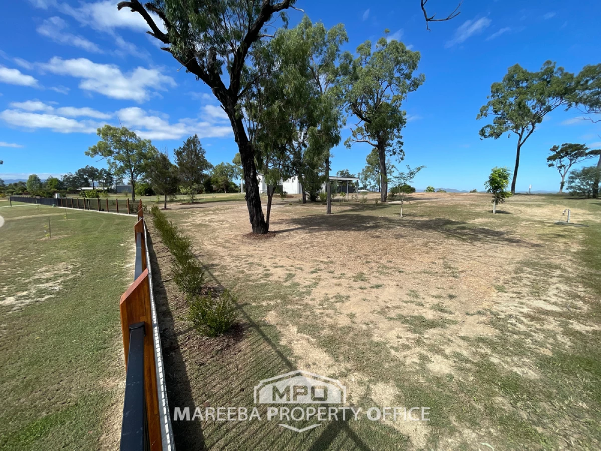 2 Country Road, Mareeba, QLD, Mareeba - Thumbnail 7