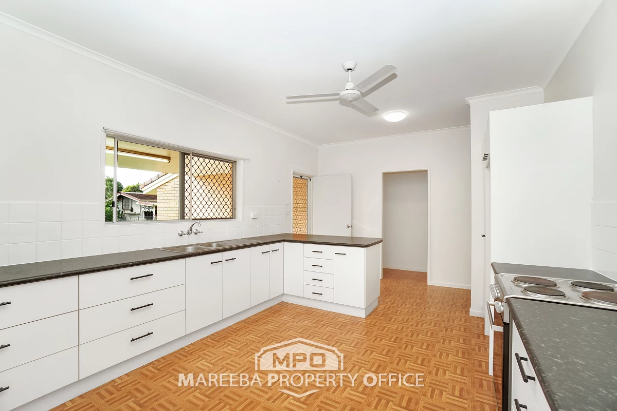 9 Byrnes Street, Mareeba, QLD, Mareeba - Thumbnail 4