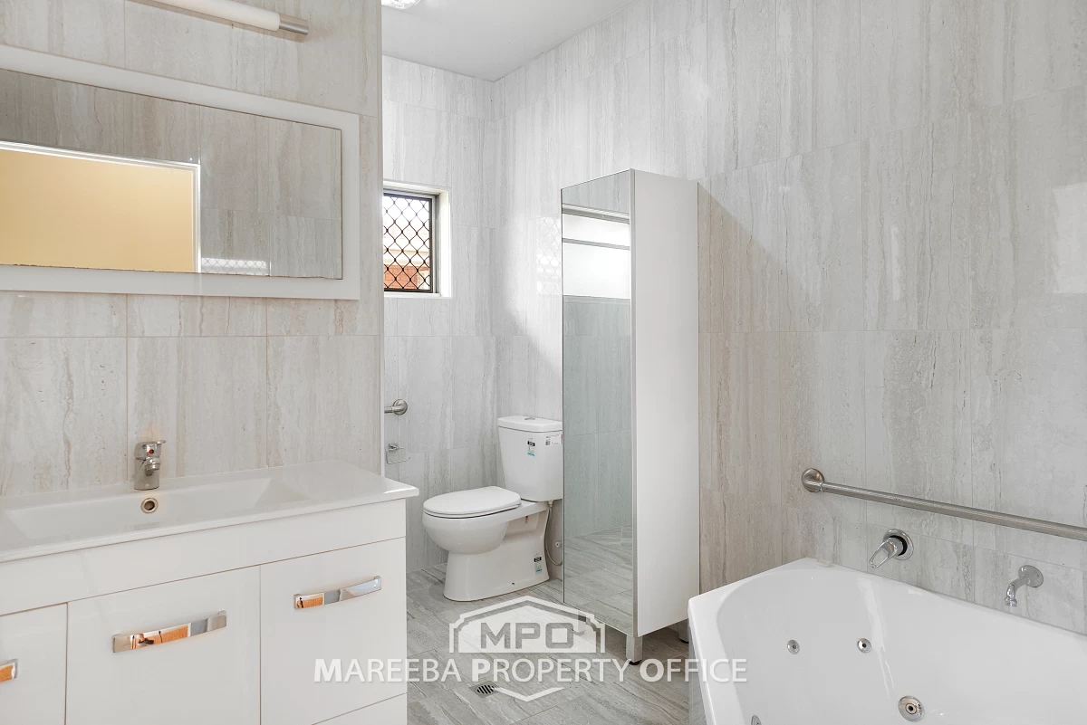 9 Byrnes Street, Mareeba, QLD, Mareeba - Thumbnail 5