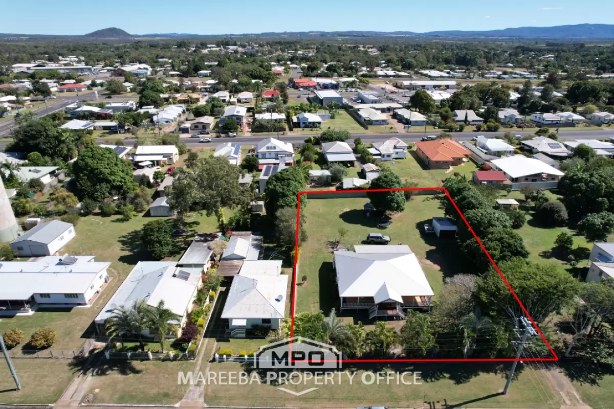 122 Constance Street, Mareeba, QLD, Mareeba - Thumbnail 2