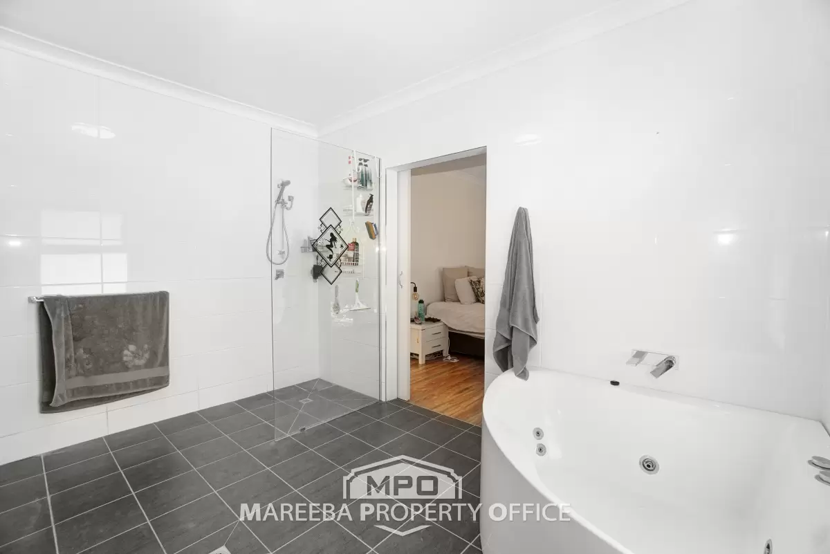 66 Country Road, Mareeba, QLD, Mareeba - Thumbnail 8
