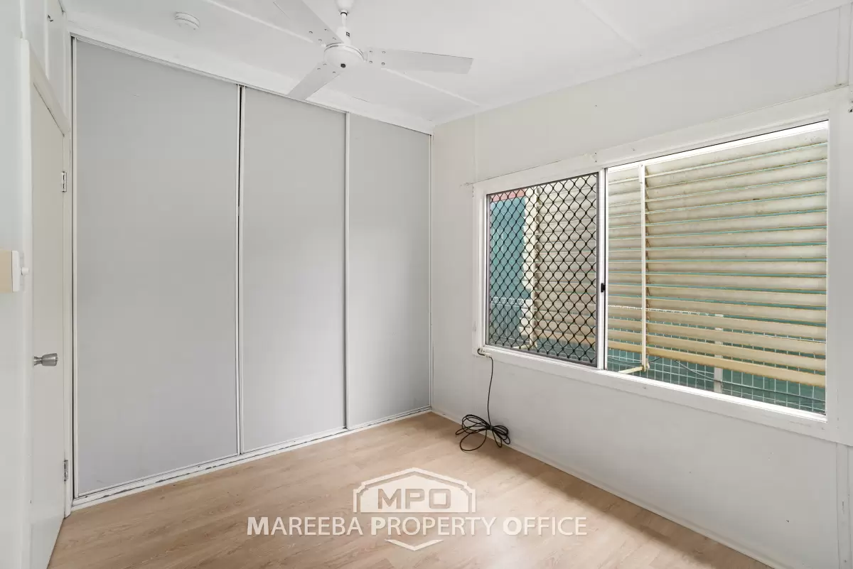 12 Brown Street, Mareeba, QLD, Mareeba - Thumbnail 3