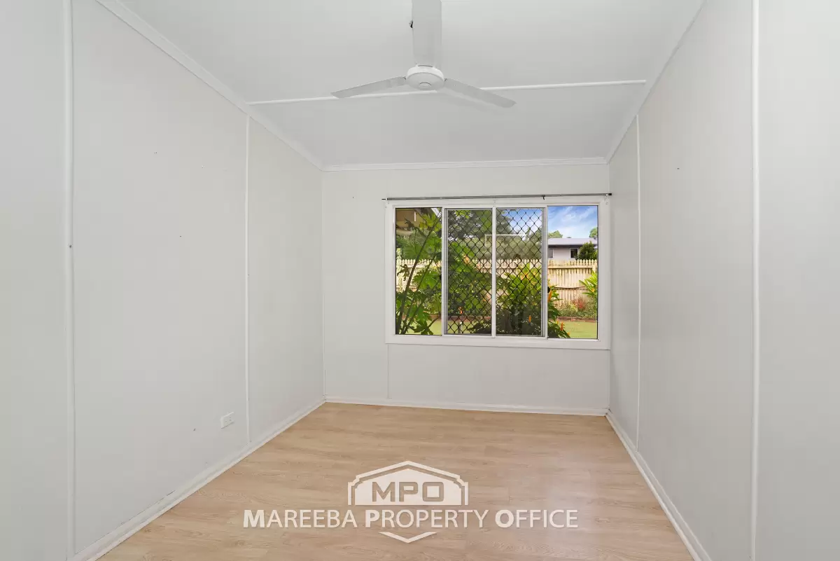 12 Brown Street, Mareeba, QLD, Mareeba - Thumbnail 4
