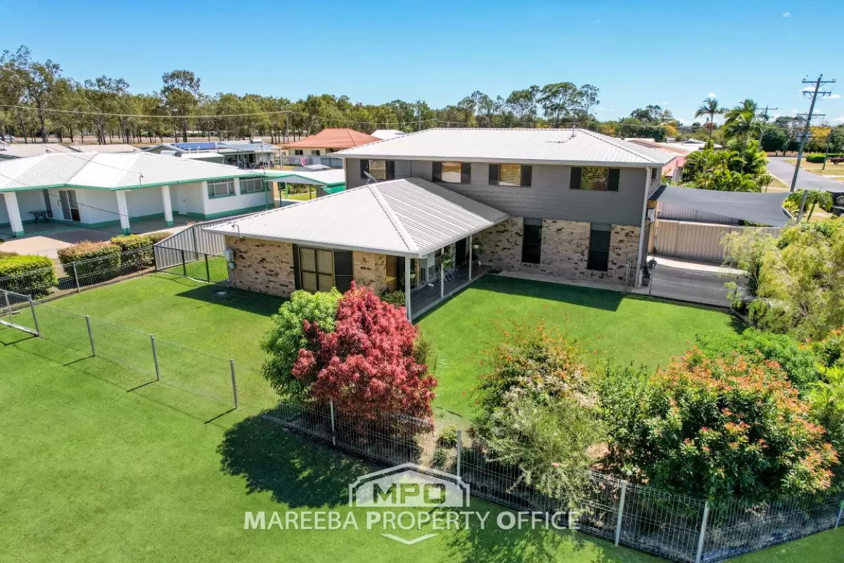 12 Donlen Street, Mareeba, QLD, Mareeba - Thumbnail 7